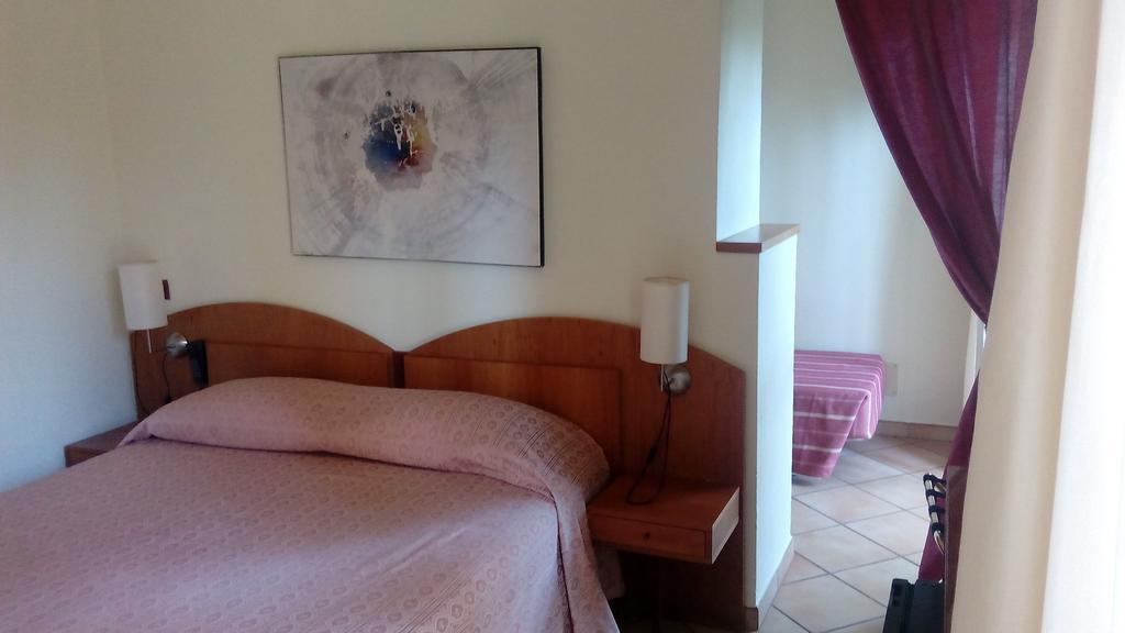 Hotel Astoria Lido シルミオーネ 部屋 写真