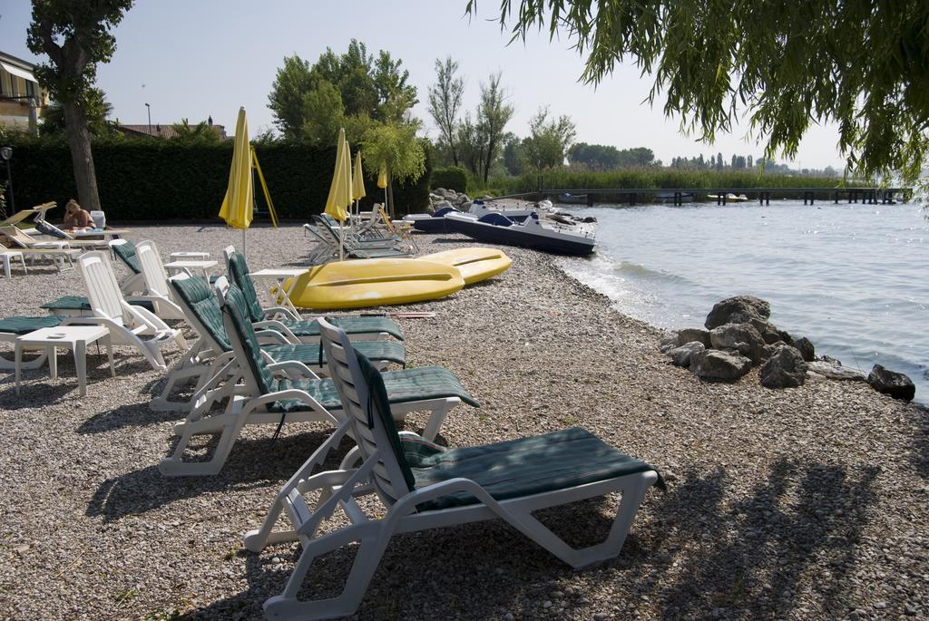 Hotel Astoria Lido シルミオーネ エクステリア 写真
