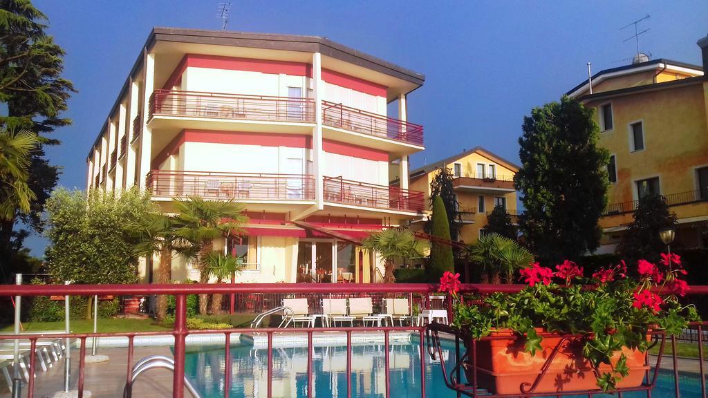 Hotel Astoria Lido シルミオーネ エクステリア 写真